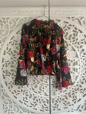 Guess Floral Print Blouse Bell Sleeve Boho Top Size Small